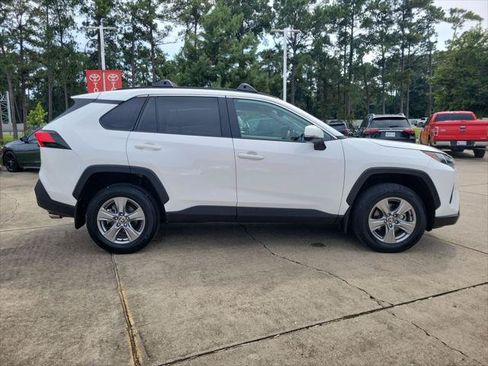 Certified 2024 Toyota RAV4 XLE FWD image 8
