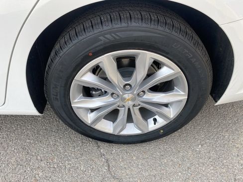 Used 2024 Chevrolet Malibu LT image 11