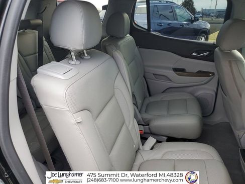 Used 2020 GMC Acadia SLE image 27