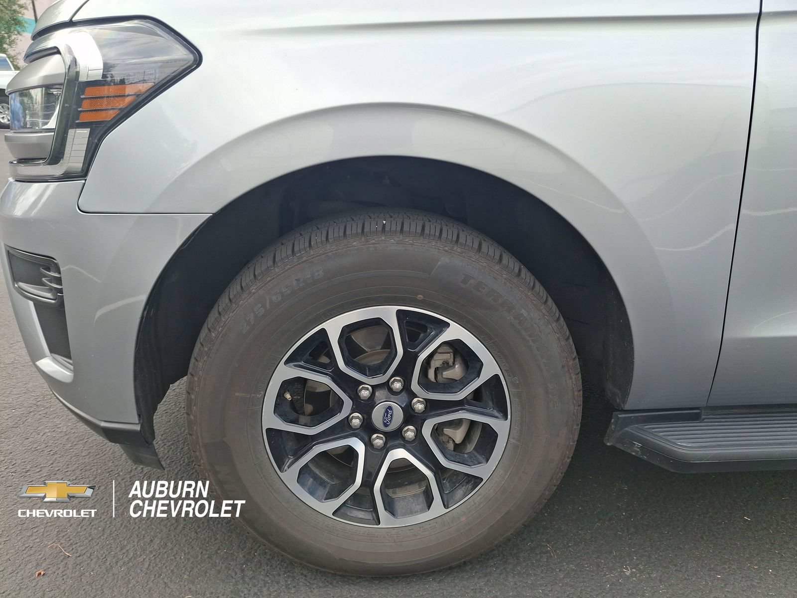 Used 2024 Ford Expedition XLT AWD/4WD image 26
