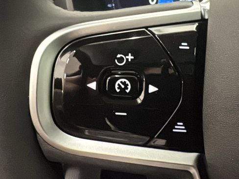 New 2026 Volvo XC90 B5 Plus AWD/4WD image 13