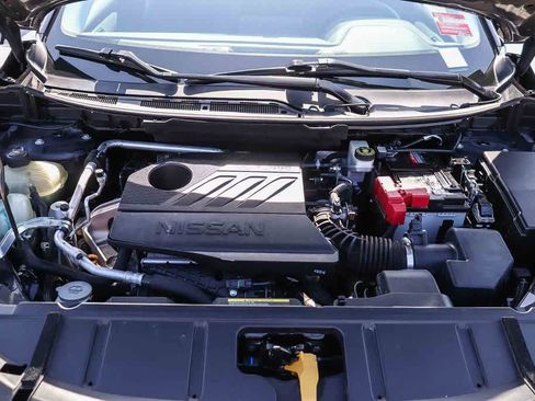 Used 2022 Nissan Rogue SV FWD image 28