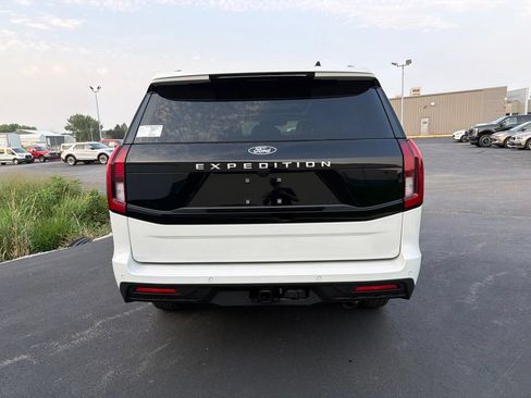 New 2027 Ford Expedition Active AWD/4WD image 5