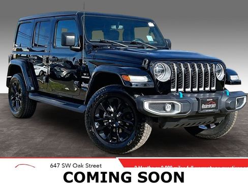 Used 2022 Jeep Wrangler Unlimited Sahara image 1
