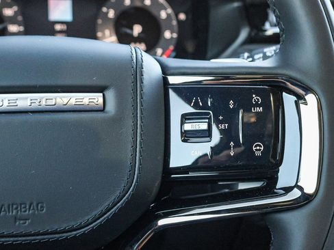 New 2026 Land Rover Range Rover Velar Dynamic SE image 37