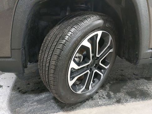 Used 2024 Jeep Compass Limited image 31