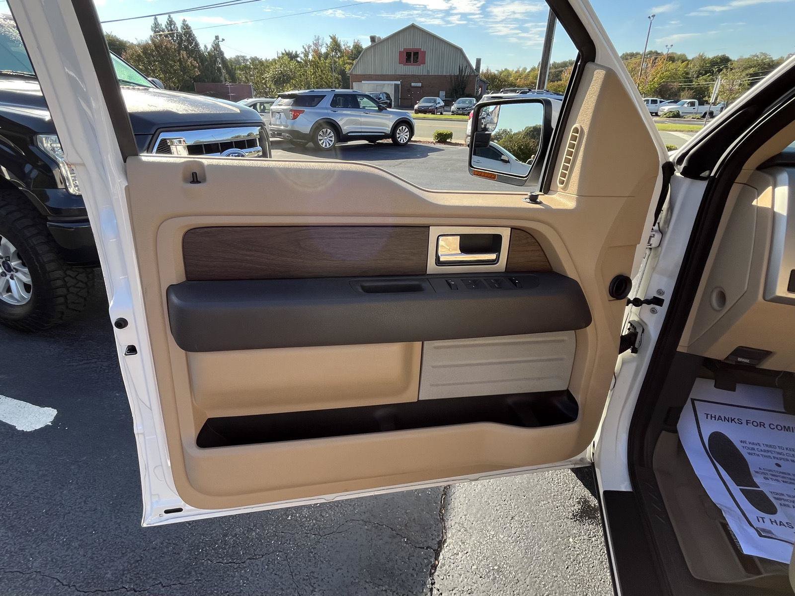 Used 2014 Ford F150 Lariat w/ Equipment Group 501A Mid RWD image 30