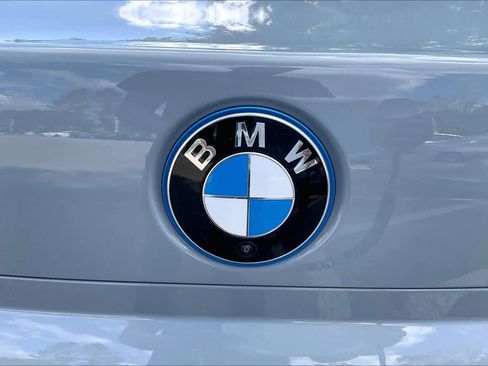 Used 2023 BMW i7 xDrive60 w/ Executive Package 2 AWD/4WD image 31