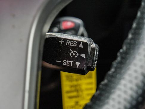 Used 2018 Toyota 4Runner SR5 image 37