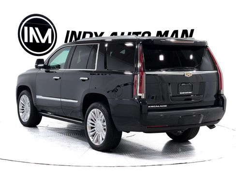 Used 2018 Cadillac Escalade Platinum AWD/4WD image 6