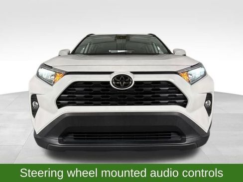 Used 2021 Toyota RAV4 XLE image 3