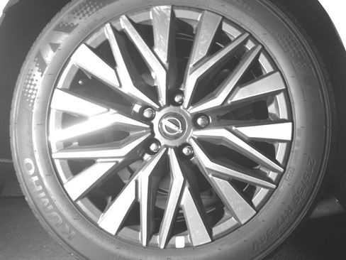 Used 2025 Nissan Altima 2.5 SV image 15