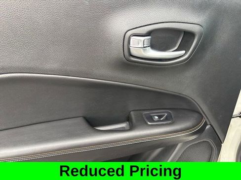 Used 2019 Jeep Compass Sport image 30