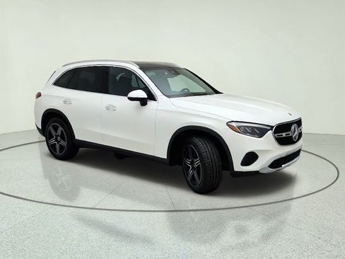 Used 2026 Mercedes-Benz GLC 300 image 5