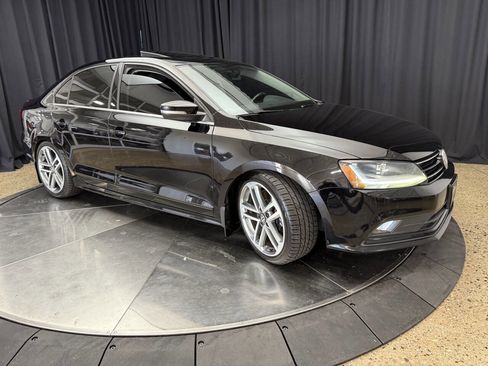 Used 2017 Volkswagen Jetta SEL image 5