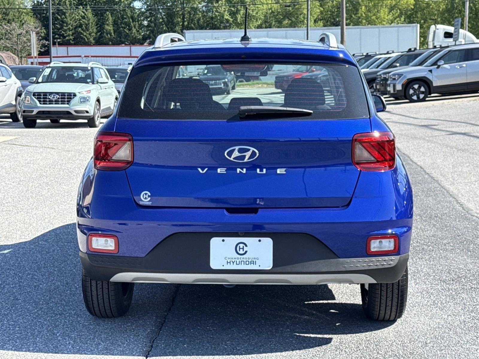 Used 2023 Hyundai Venue SEL w/ Cargo Package FWD image 26
