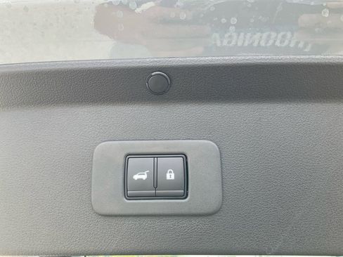 New 2026 Nissan Leaf Platinum+ w/ Cargo Package (Platinum+) image 10