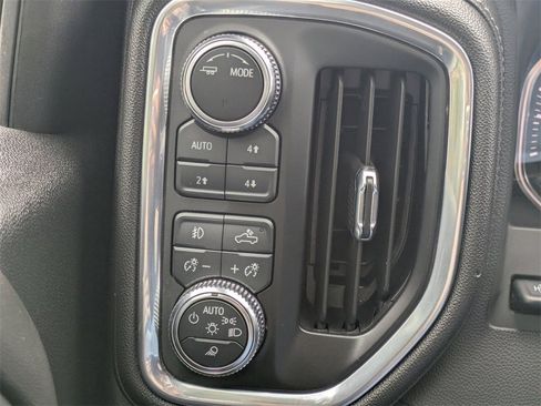 Used 2023 GMC Sierra 2500 Denali w/ Denali Black Diamond Edition image 27