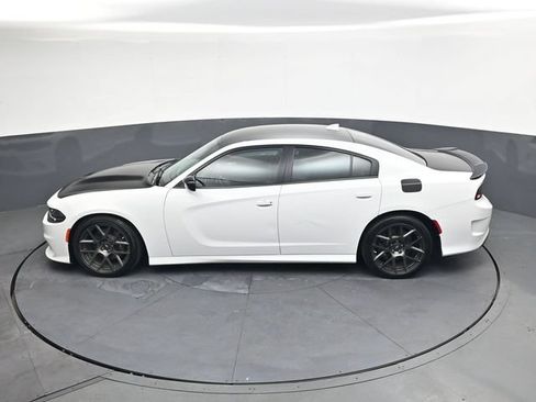 Used 2019 Dodge Charger Scat Pack w/ Plus Group RWD image 29