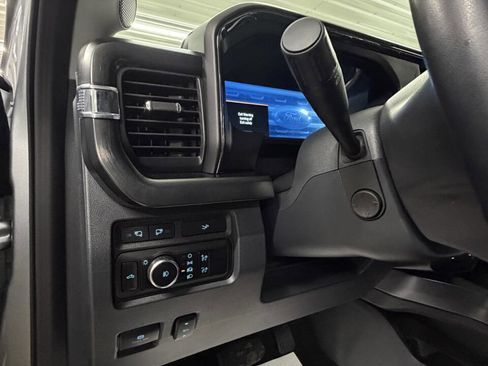 Used 2024 Ford F250 Lariat w/ Chrome Package image 27