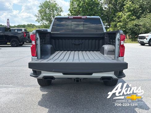 New 2026 Chevrolet Silverado 1500 RST w/ Redline Edition AWD/4WD image 4