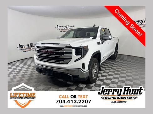 Used 2023 GMC Sierra 1500 SLE image 1