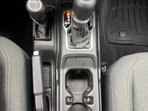 Used 2025 Jeep Gladiator Sport AWD/4WD image 49