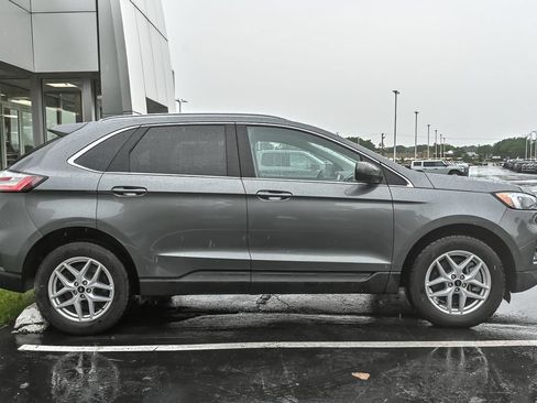 Certified 2024 Ford Edge SEL w/ Convenience Package AWD/4WD image 11