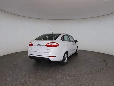 Used 2019 Ford Fiesta SE FWD image 17