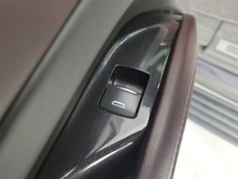 Used 2023 Cadillac Escalade ESV Sport Platinum w/ Heavy-Duty Trailer Package image 15