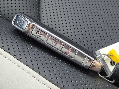 Used 2024 Kia EV6 GT-Line AWD/4WD image 37