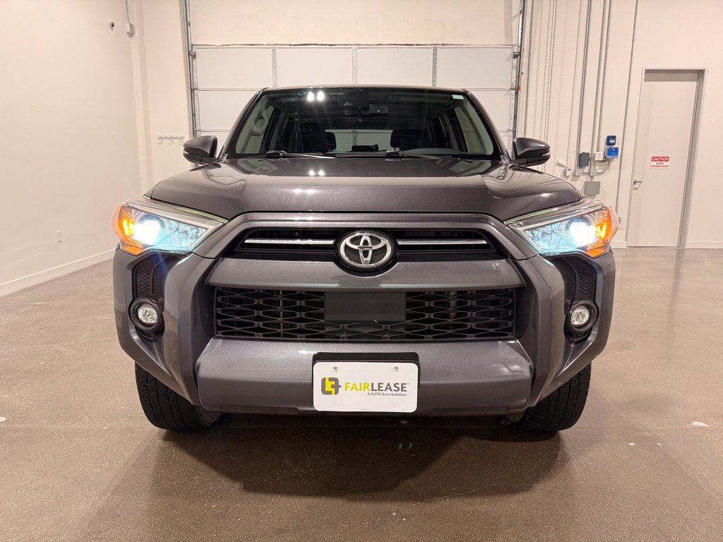 Used 2022 Toyota 4Runner SR5 Premium w/ Moonroof Package RWD image 2