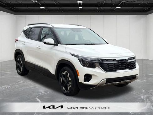 Used 2025 Kia Seltos S FWD image 2