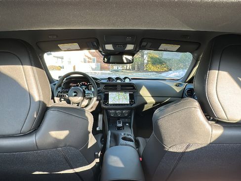 New 2024 Nissan Z Performance w/ Heritage Edition image 11