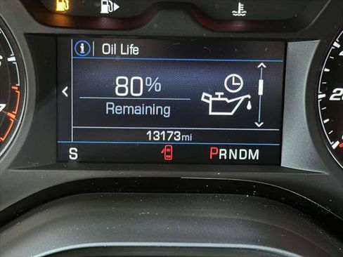 Used 2023 Chevrolet Camaro LT w/ Technology Package image 21