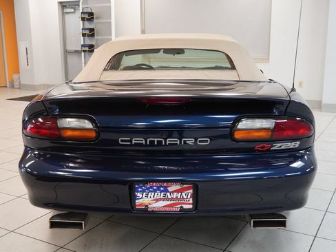Used 2002 Chevrolet Camaro Z28 w/ Sport Appearance Pkg RWD image 10