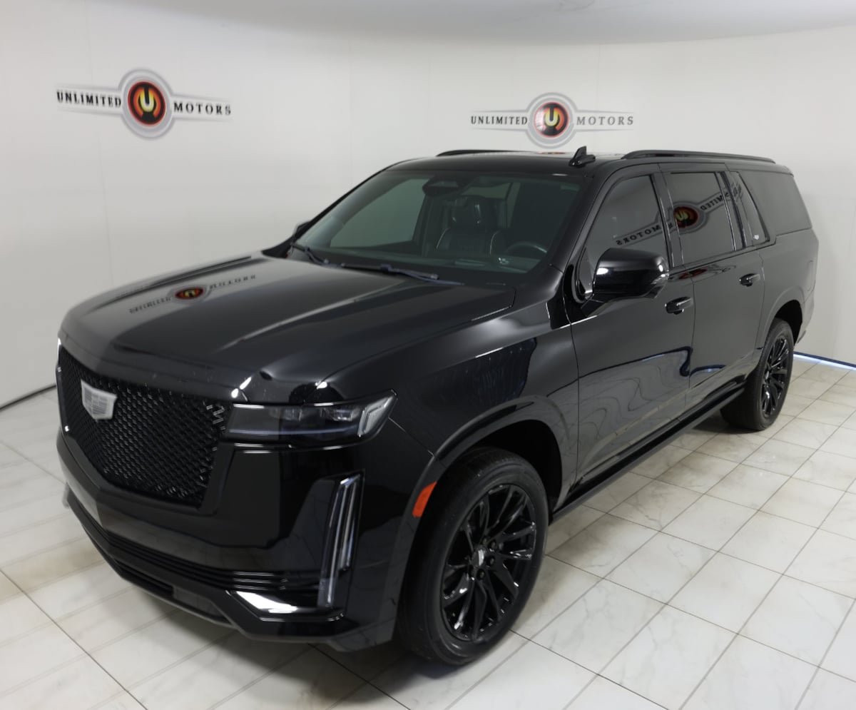 Used 2023 Cadillac Escalade ESV Sport Platinum w/ LPO, ONYX Package AWD/4WD image 54