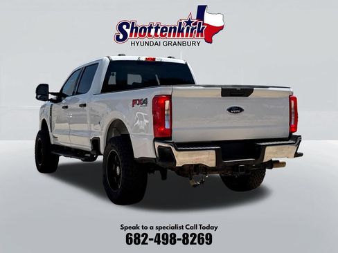 Used 2025 Ford F250 XLT w/ FX4 Off-Road Package AWD/4WD image 8