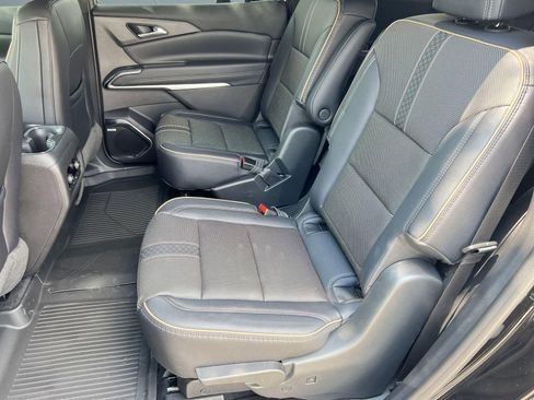 New 2026 Chevrolet Traverse High Country FWD image 14