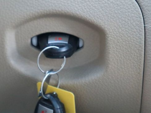 Used 2011 Nissan Murano SL w/ Navigation Pkg image 26