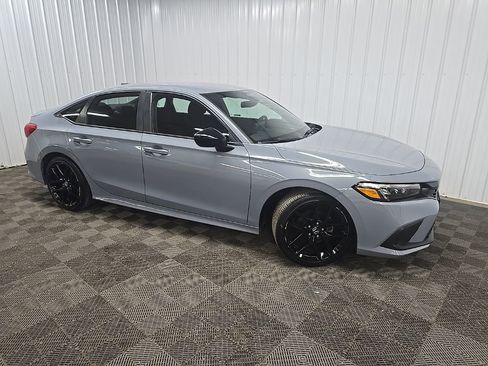 Used 2023 Honda Civic Sport image 1