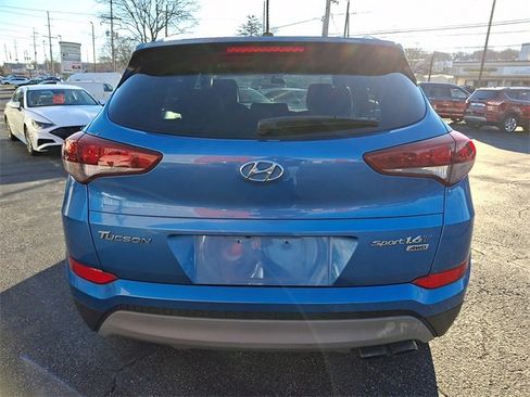 Used 2017 Hyundai Tucson Sport image 5