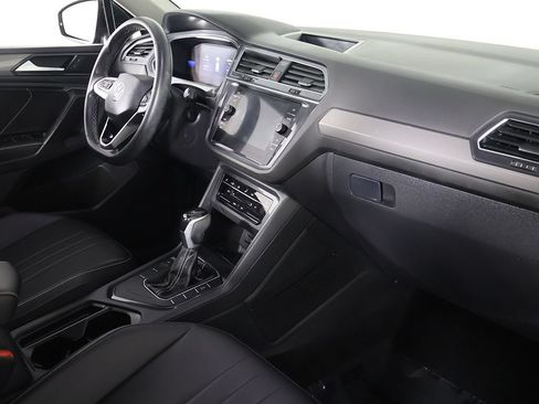 Used 2023 Volkswagen Tiguan SE FWD image 26