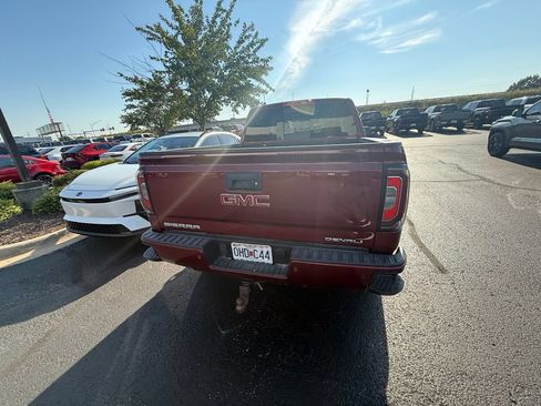 Used 2017 GMC Sierra 1500 Denali AWD/4WD image 3