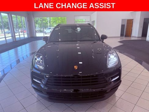 Used 2019 Porsche Macan AWD/4WD image 2