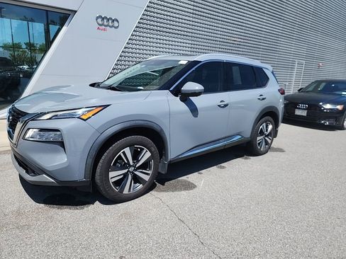 Used 2021 Nissan Rogue SL FWD image 1