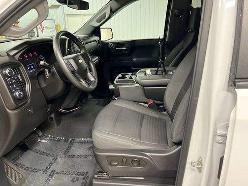 Certified 2023 Chevrolet Silverado 1500 Custom image 13