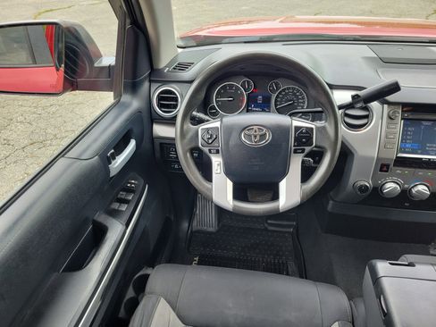 Used 2015 Toyota Tundra SR5 AWD/4WD image 19