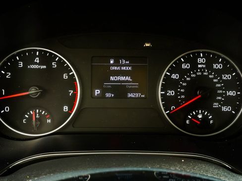 Used 2023 Kia Seltos S w/ Navigation Package AWD/4WD image 27