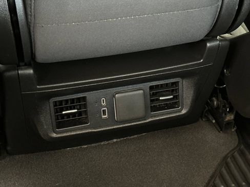 Used 2025 Chevrolet Silverado 2500 LT w/ Convenience Package AWD/4WD image 15